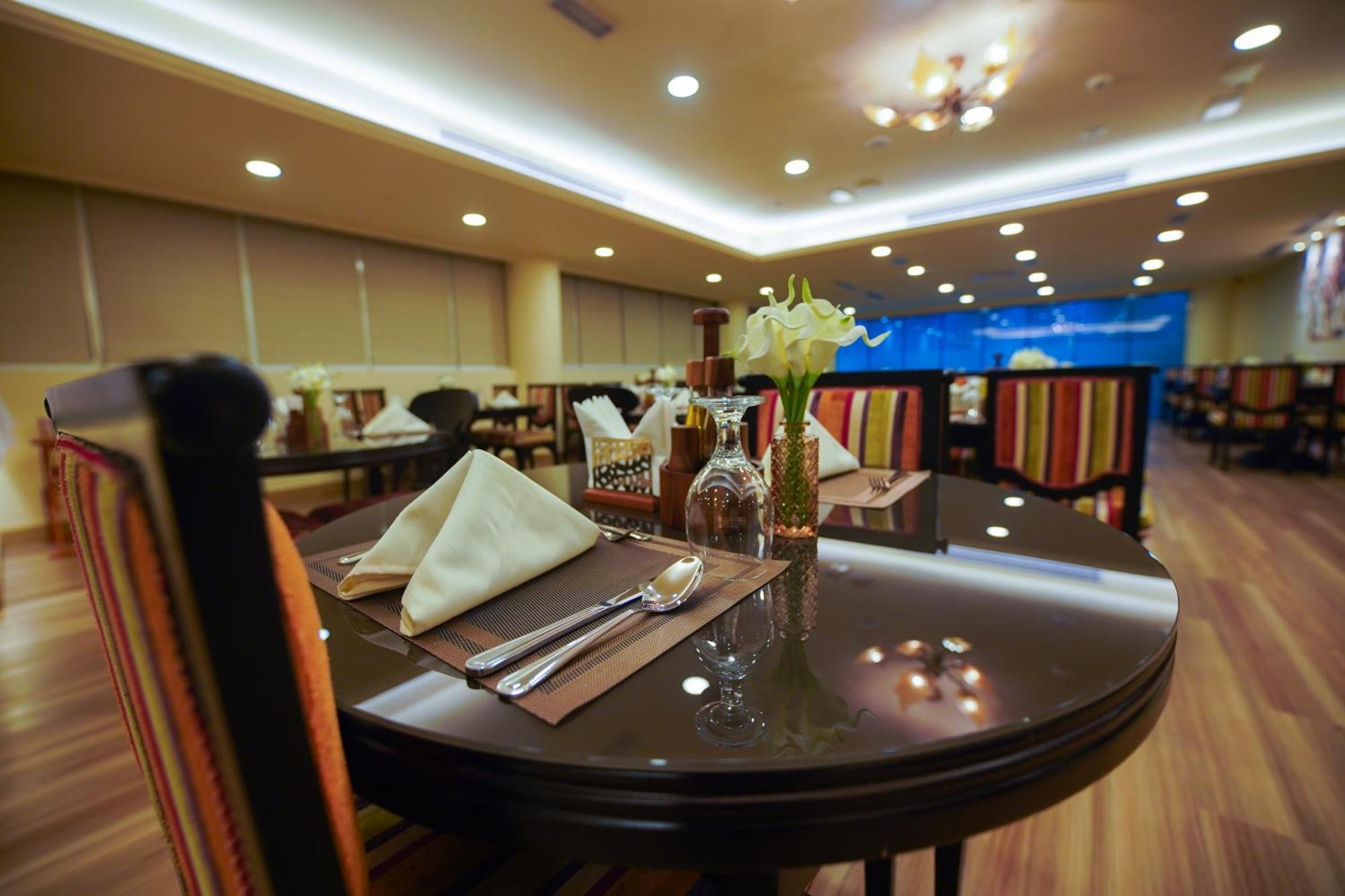 Grand Villaggio Hotel อาบูดาบี ภายนอก รูปภาพ