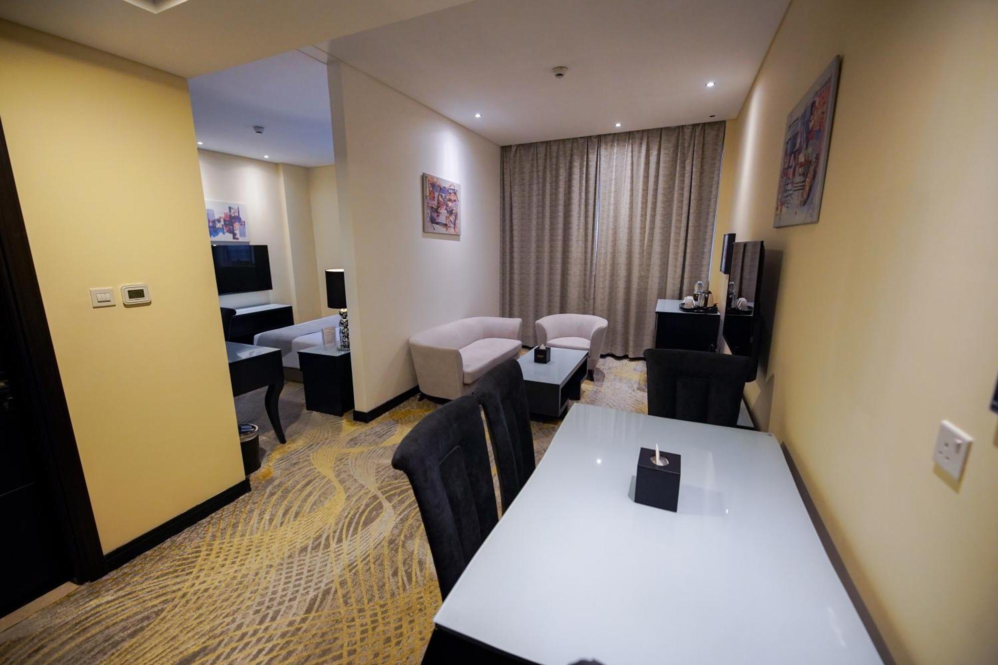 Grand Villaggio Hotel อาบูดาบี ภายนอก รูปภาพ