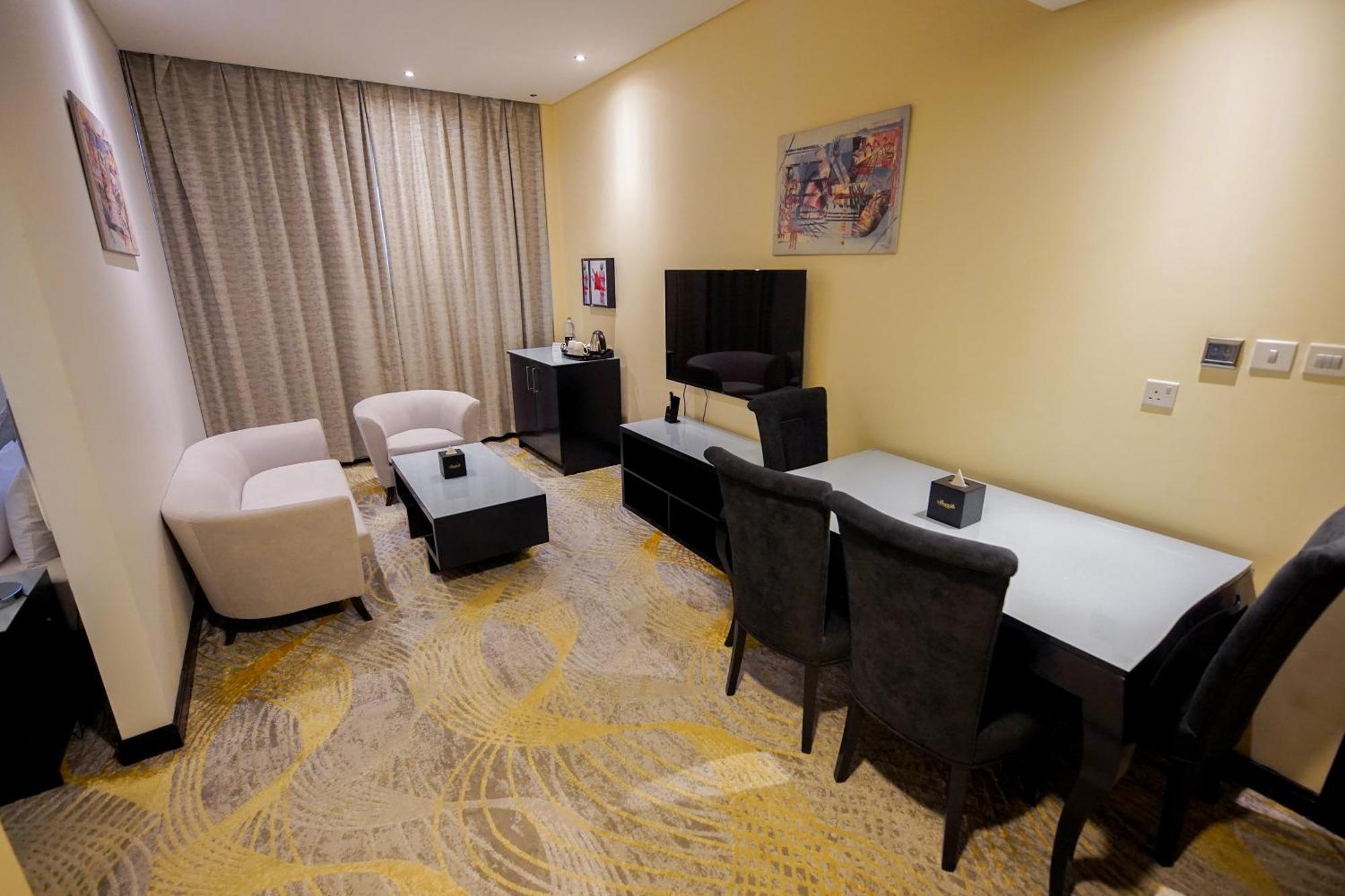 Grand Villaggio Hotel อาบูดาบี ภายนอก รูปภาพ